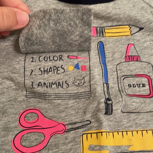 Size 2 Gap interactive back to school shirt - Picture 3 of 4